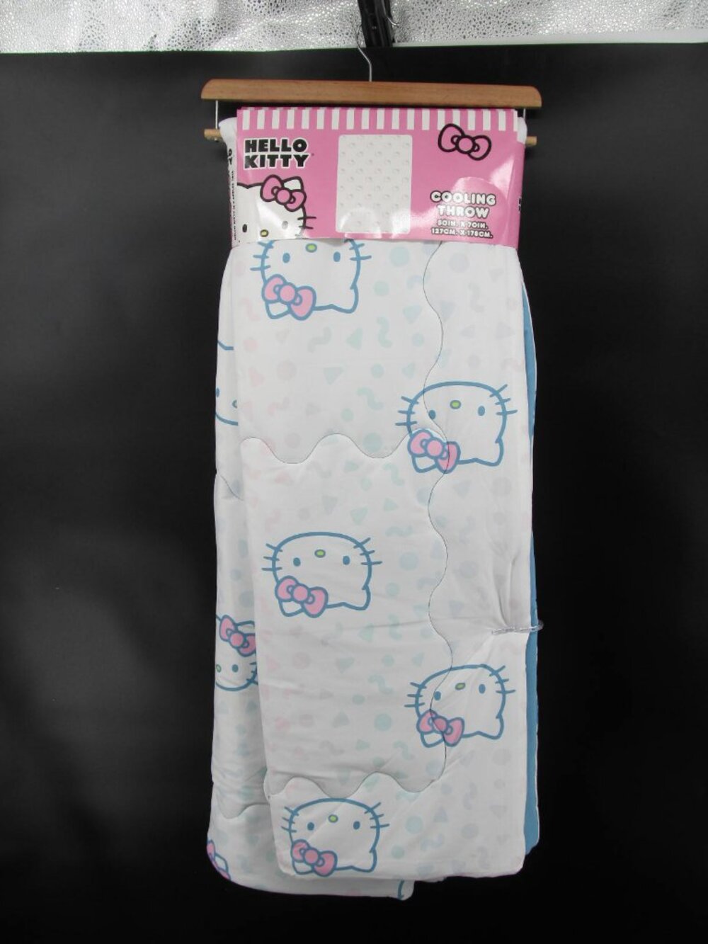 Sanrio Hello Kitty Chill Vibes 50 X 70 Cooling Blanket NWT white, pink, blue